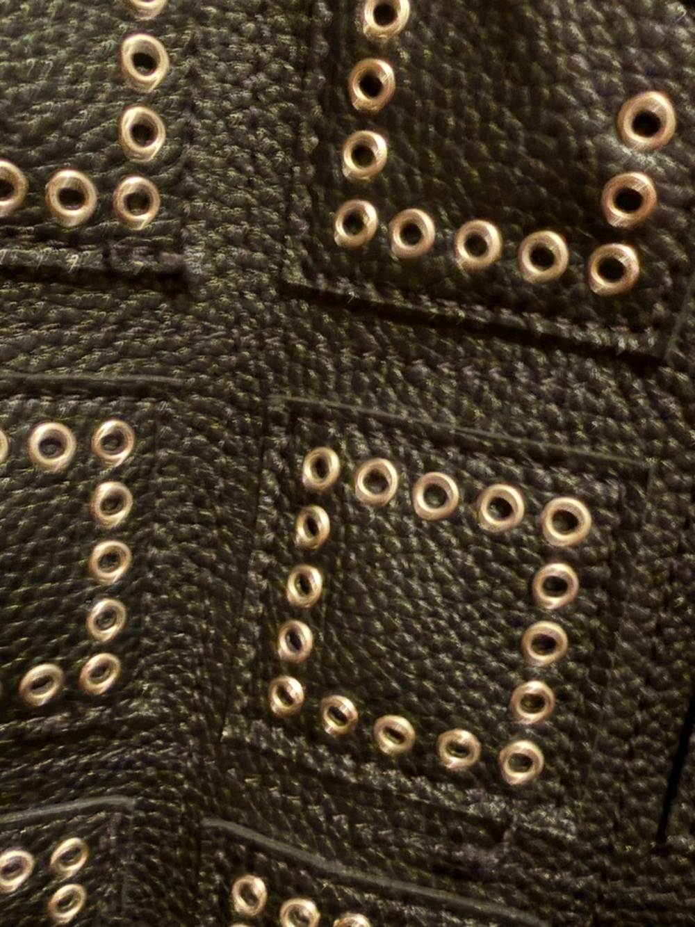 Shiraleah Black Studded Diamond-Pattern Hobo Bag EUC - Picture 5 of 8